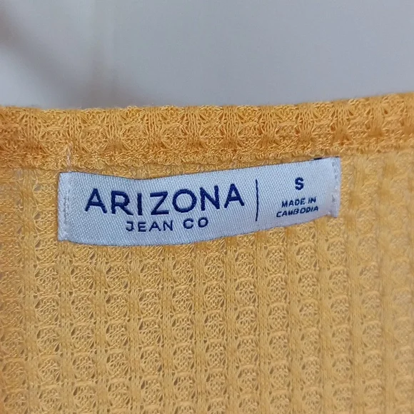 Arizona jeans Co cropped top - Picture 3 of 5